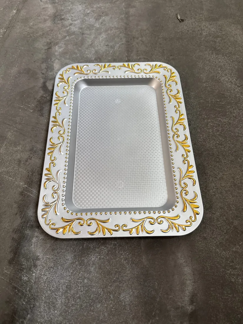 Serviertablett Golden 33,5 x 24 cm
