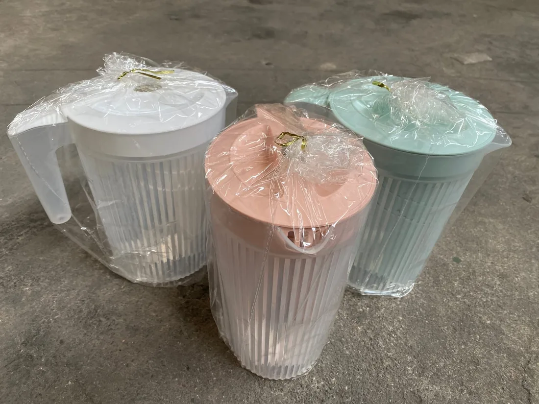 Yili Wasserkanne mit 4 Becher