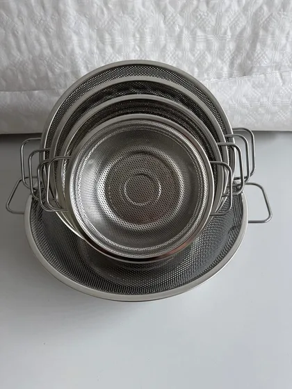 Edelstahl Schalen Set 5-tlg. 23-35 cm Xani Servierschalen stapelbare Schüsseln