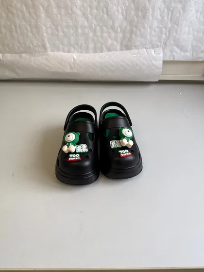 Damen Clogs Plateau Hausschuhe Gartenschuhe EVA mit Bären-Charms Gr. 36-41