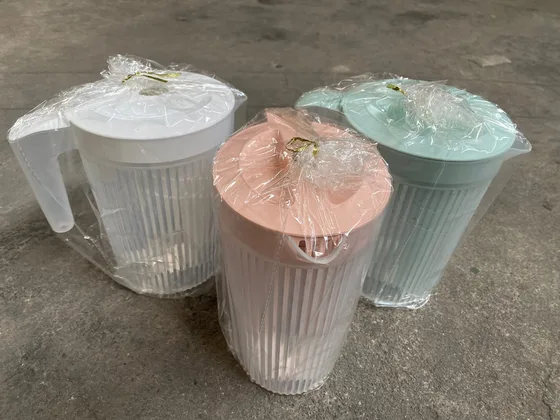 Yili Wasserkanne mit 4 Becher