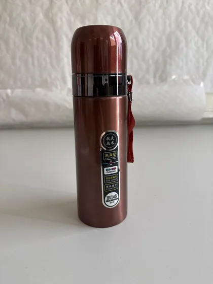 Isolierflasche 500 ml Xani Edelstahl 7 x 7x23.5 cm für heiße und kalte Getränke