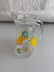 Foto 6 von Wasserkrug 1,5L + 6 Gläser 250ml Set BPA-frei bruchsicher Garten Picknick