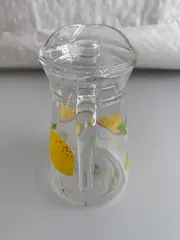 Foto 7 von Wasserkrug 1,5L + 6 Gläser 250ml Set BPA-frei bruchsicher Garten Picknick