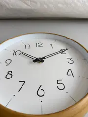 Foto 2 von Wanduhr 30cm Holz Hell Modern Klassisch Lautlos Quarz Küche Büro Wohnzimmer
