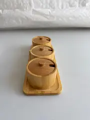Foto 2 von Gewürzbehälter Holz 3er Set Xani mit Dosierlöffel Gewürzdosen für Kräuter Tee