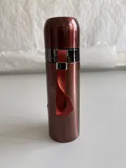 Foto 3 von Isolierflasche 500 ml Xani Edelstahl 7 x 7x23.5 cm für heiße und kalte Getränke