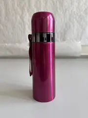 Foto 8 von Isolierflasche 500 ml Xani Edelstahl 7 x 7x23.5 cm für heiße und kalte Getränke