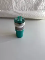 Foto 7 von Isolierbecher 600 ml Xani Edelstahl mit & ohne Strohhalm auslaufsicher 3 Farben