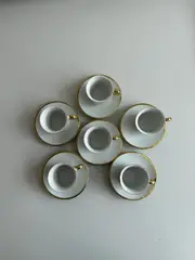 Foto 5 von Kaffee- und Mokkatassen mit Unterteller aus Porzellan Weiß-Gold
