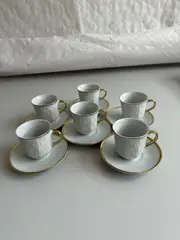 Foto 6 von Kaffee- und Mokkatassen mit Unterteller aus Porzellan Weiß-Gold