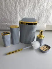 Foto 13 von Badezimmer Zubehör Set 6-teilig Loginis Hellblau Schwarz Weiß Kunststoff modern