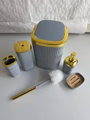 Foto 14 von Badezimmer Zubehör Set 6-teilig Loginis Hellblau Schwarz Weiß Kunststoff modern